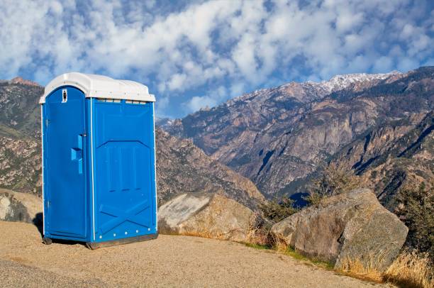 Porta potty delivery and setup in High Rolls, NM